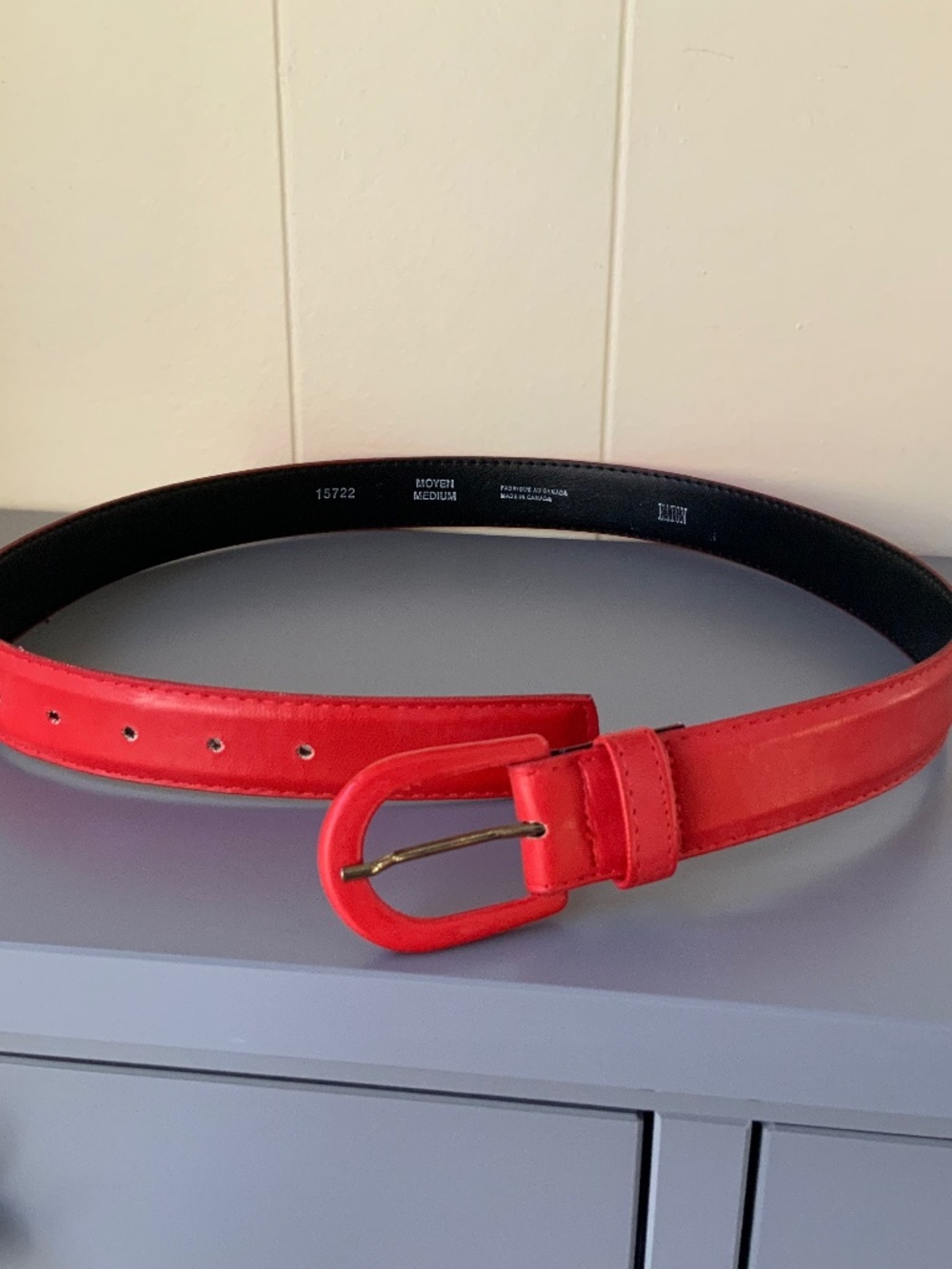 Synthetic women’s belt, colour red, size medium